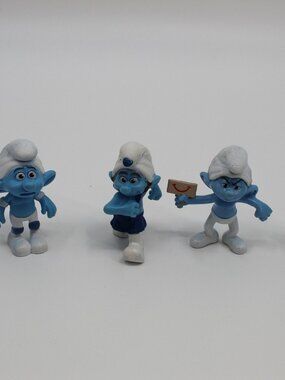 Vintage‎ Smurfs Figures lot of 5 Collectibles Figurines Peyo 2011-2013